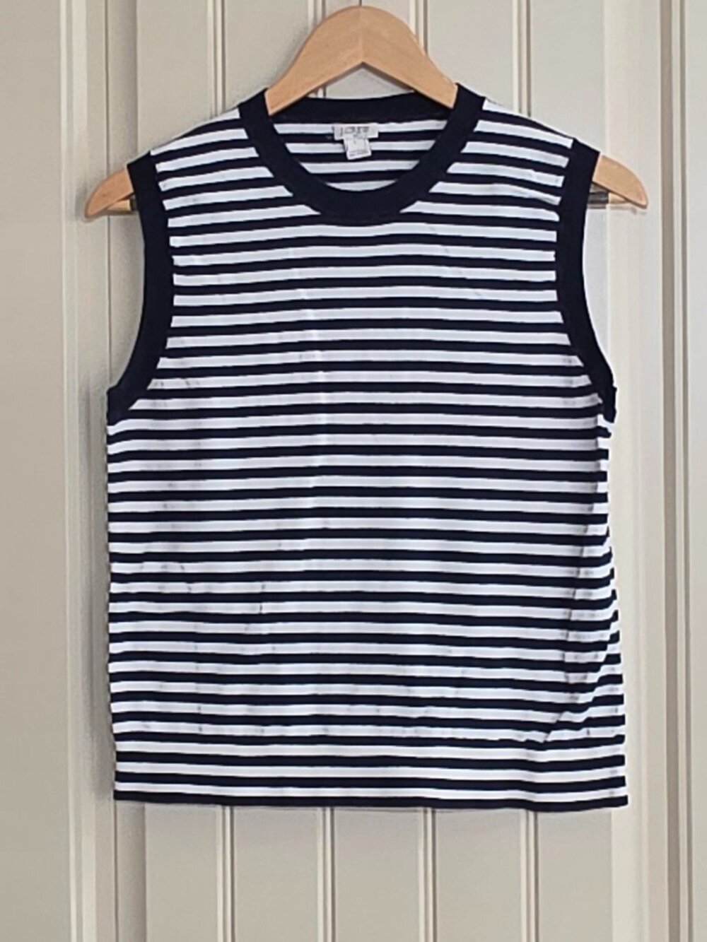 J Crew Sleeveles Sweater